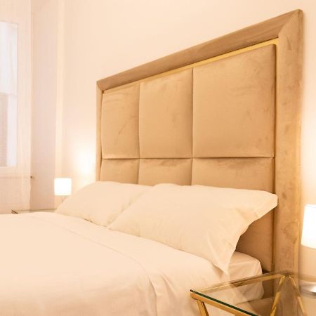 The Best Rent - Elegant Five-Bedrooms Apartment Near Colosseo Rom Eksteriør billede