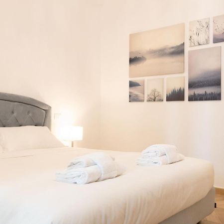 The Best Rent - Elegant Five-Bedrooms Apartment Near Colosseo Rom Eksteriør billede