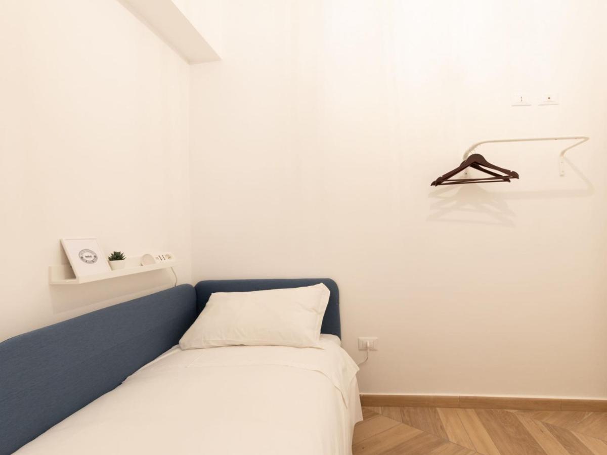 The Best Rent - Elegant Five-Bedrooms Apartment Near Colosseo Rom Eksteriør billede