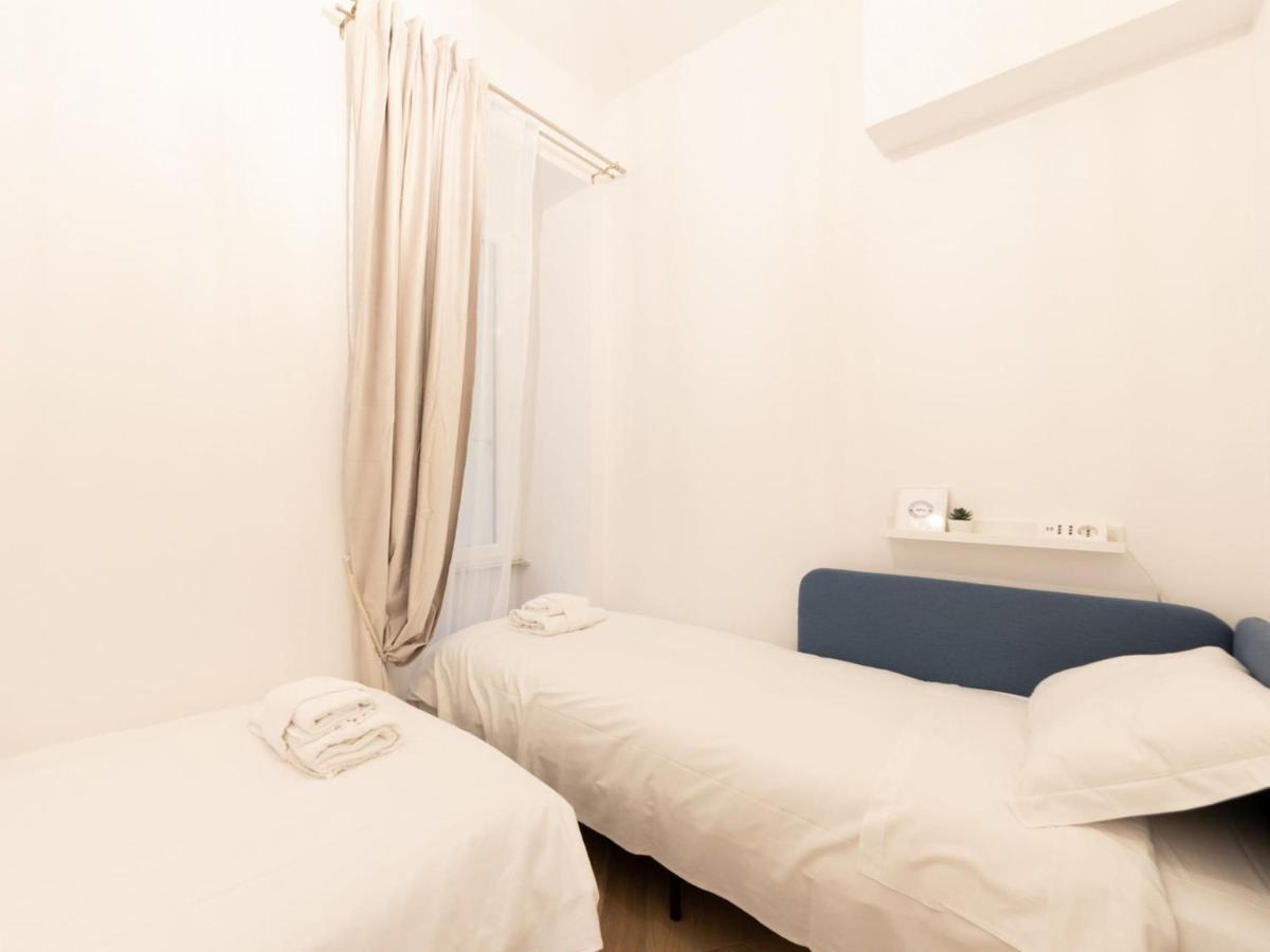 The Best Rent - Elegant Five-Bedrooms Apartment Near Colosseo Rom Eksteriør billede