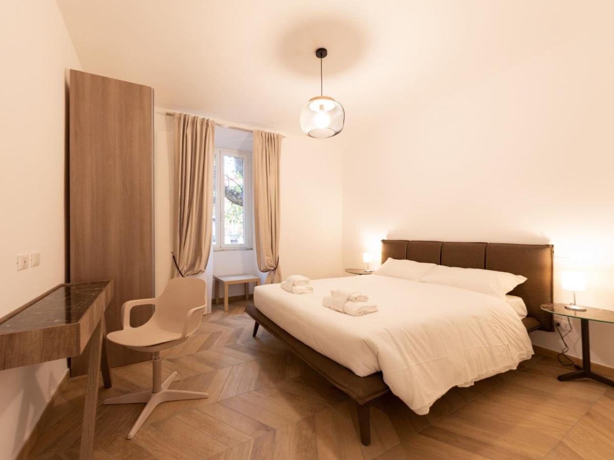 The Best Rent - Elegant Five-Bedrooms Apartment Near Colosseo Rom Eksteriør billede